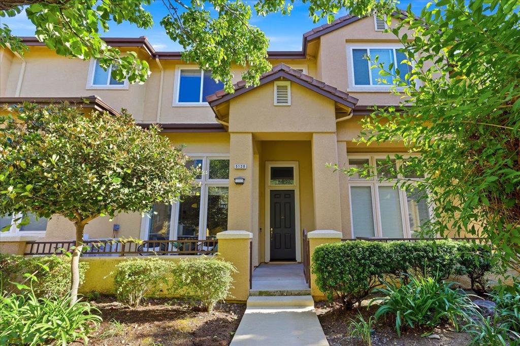 5129 Capanelle Terrace