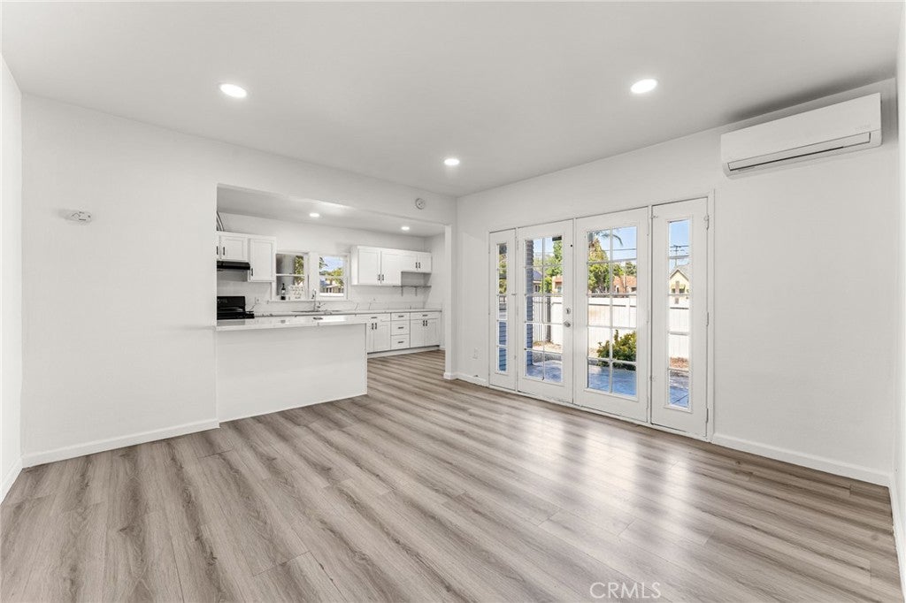 595 E Alvarado