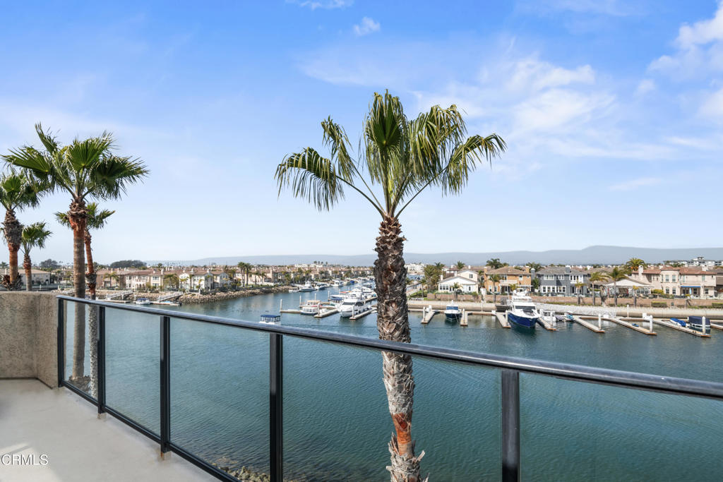 Properties 1758 Emerald Isle Way