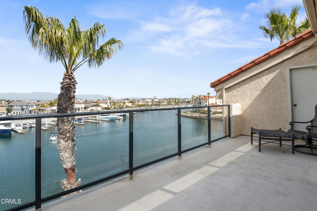 Properties 1758 Emerald Isle Way