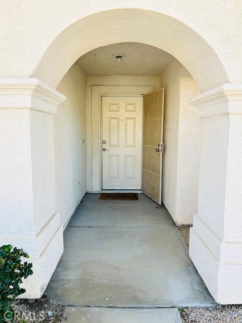 65861 Avenida Barona