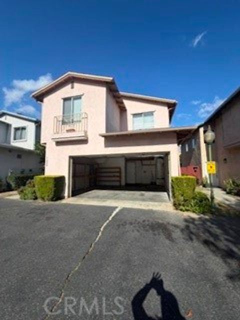 Photo of 9300 Burnet Ave #122, North Hills, CA 91343 (MLS # SR26059494)