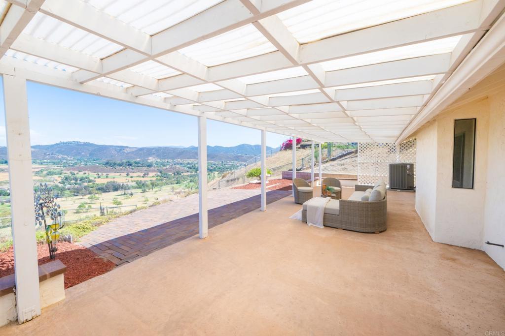2556 Wind River Road