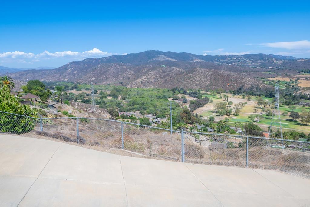 2556 Wind River Road