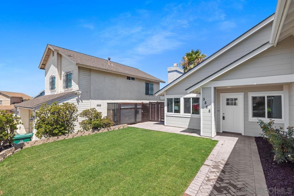 5868 Kings View Ct
