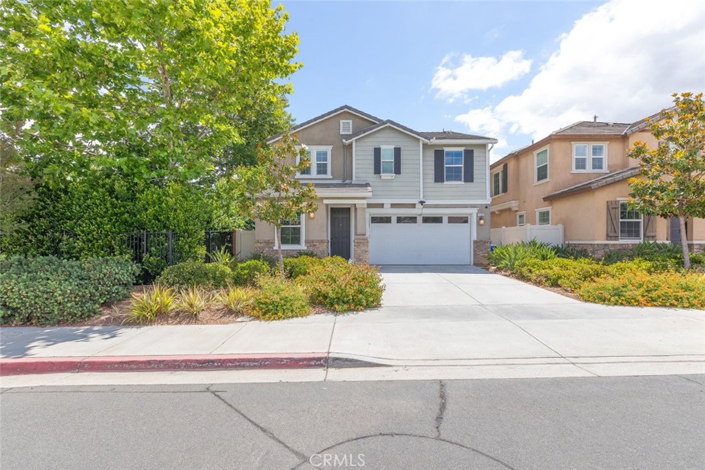 1115 S Magnolia