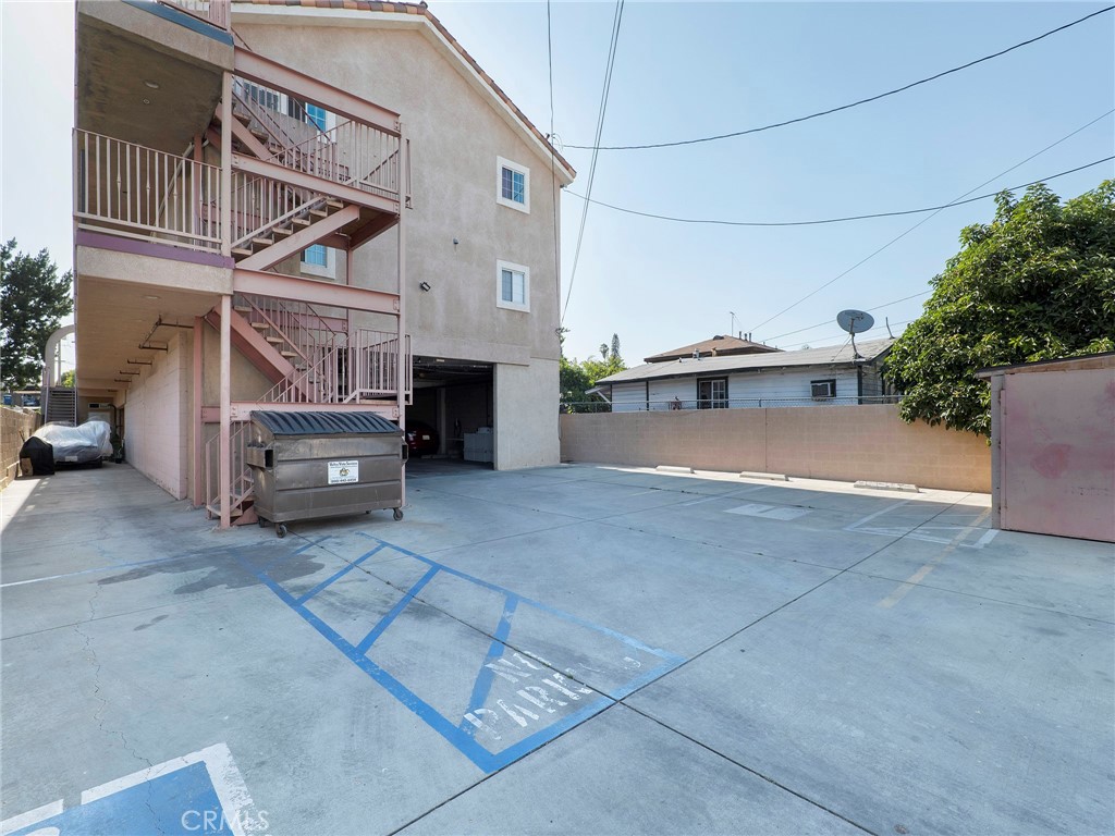 816 S Record Avenue