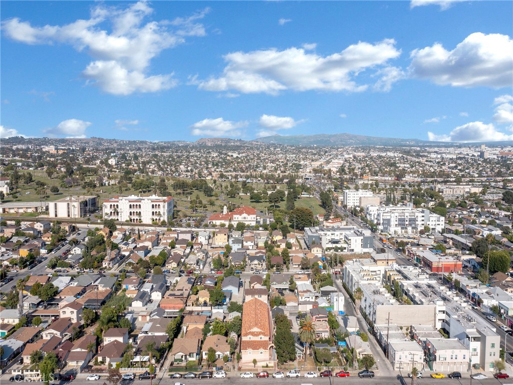 816 S Record Avenue