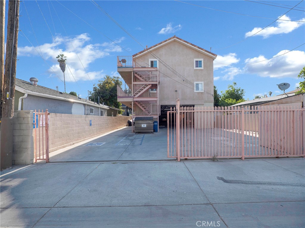 816 S Record Avenue