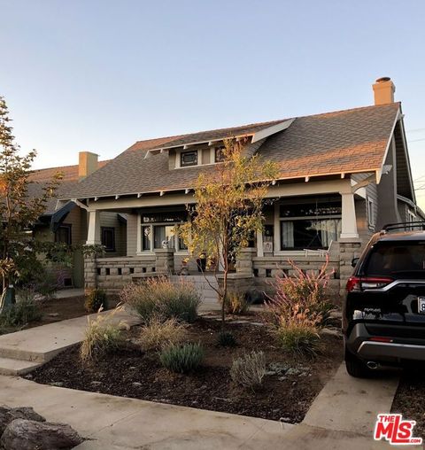 Photo of 2345 W 30th Street, Los Angeles, CA 90018 (MLS # 26665773)