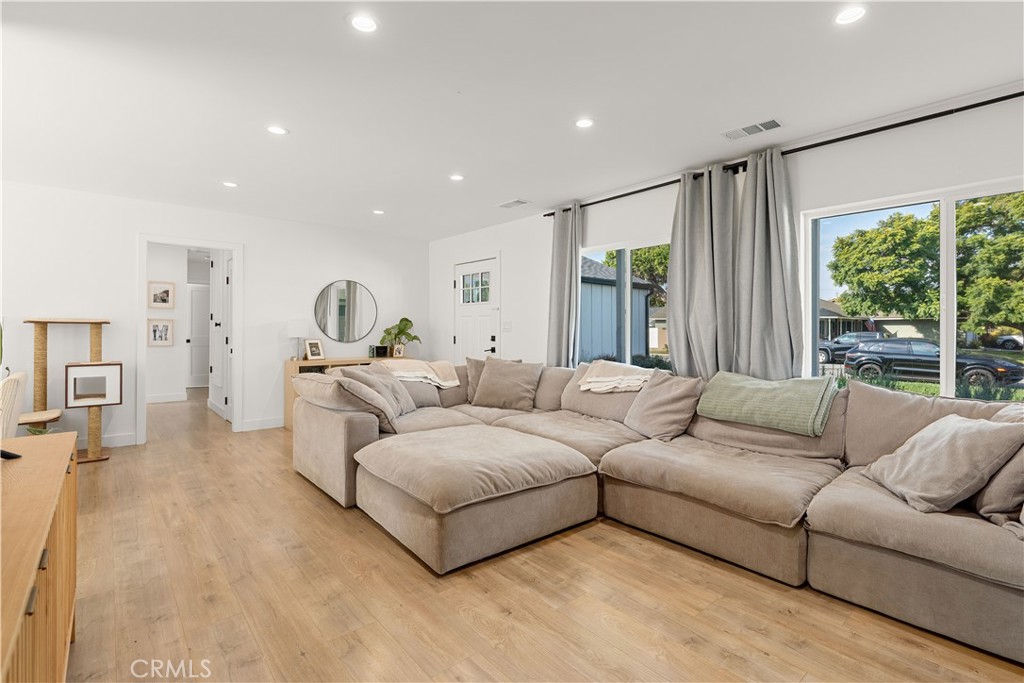 Sunkist Plaza (SUNK) - Residential