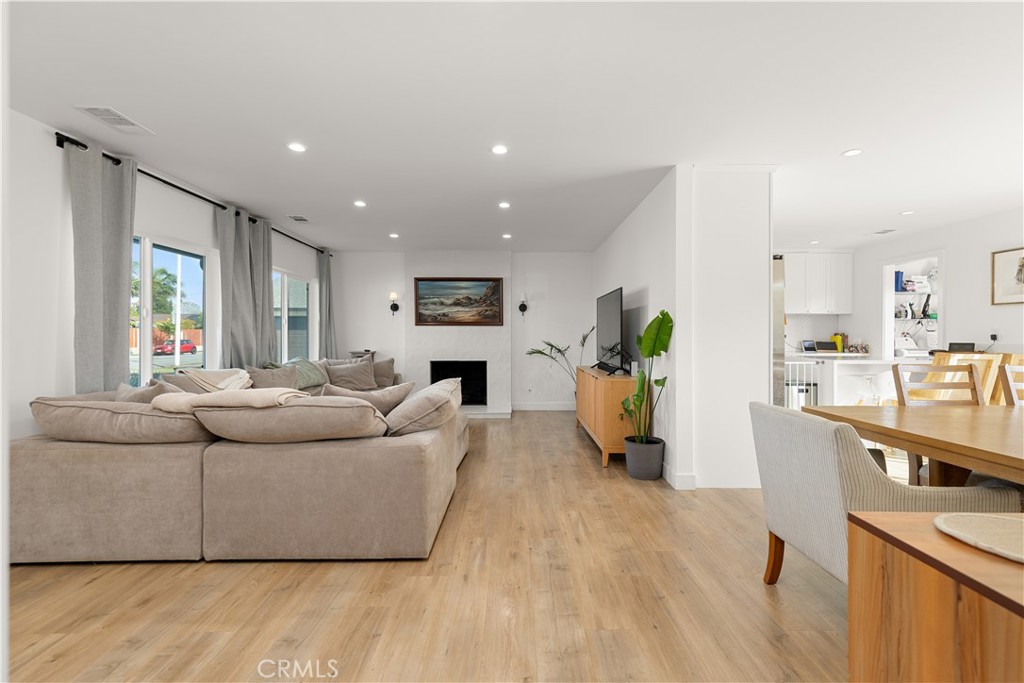 Sunkist Plaza (SUNK) - Residential