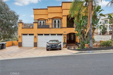 22857 Giant Fir Place Canyon Lake CA 92587