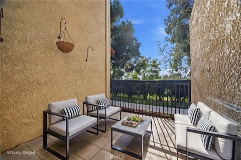 Photo of 7738 Via Napoli #50, Burbank, CA 91504 (MLS # SR26034773)