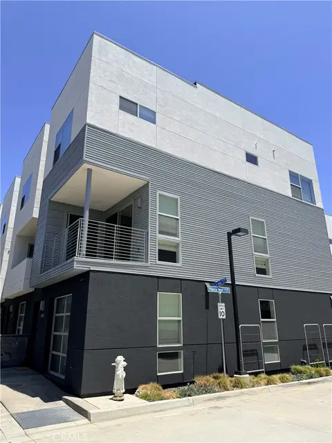 MLS: NP26137857