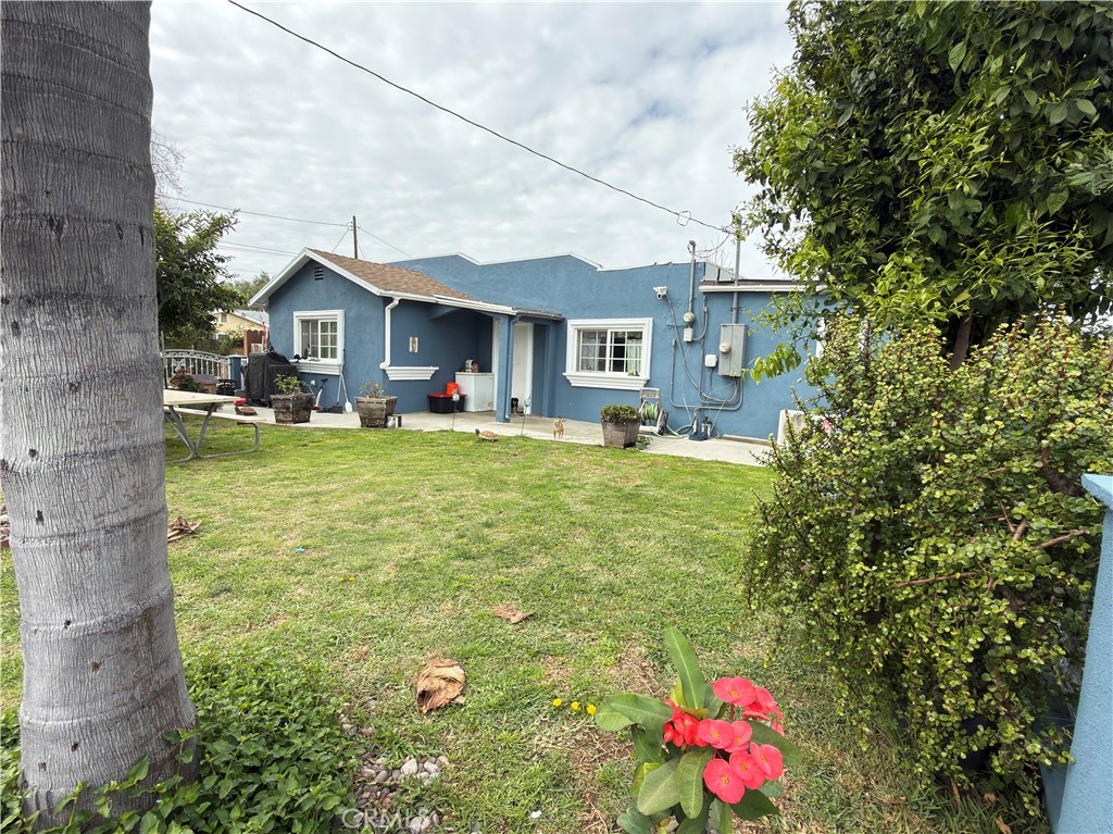 3707 Vineland Avenue