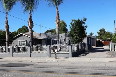 3707 Vineland Avenue, Baldwin Park, CA 91706 - MLS#: CV26001775