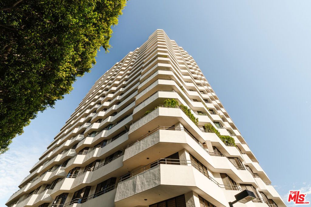 Photo of 10601 Wilshire Boulevard #303, Los Angeles, CA 90024 (MLS # 25606825)