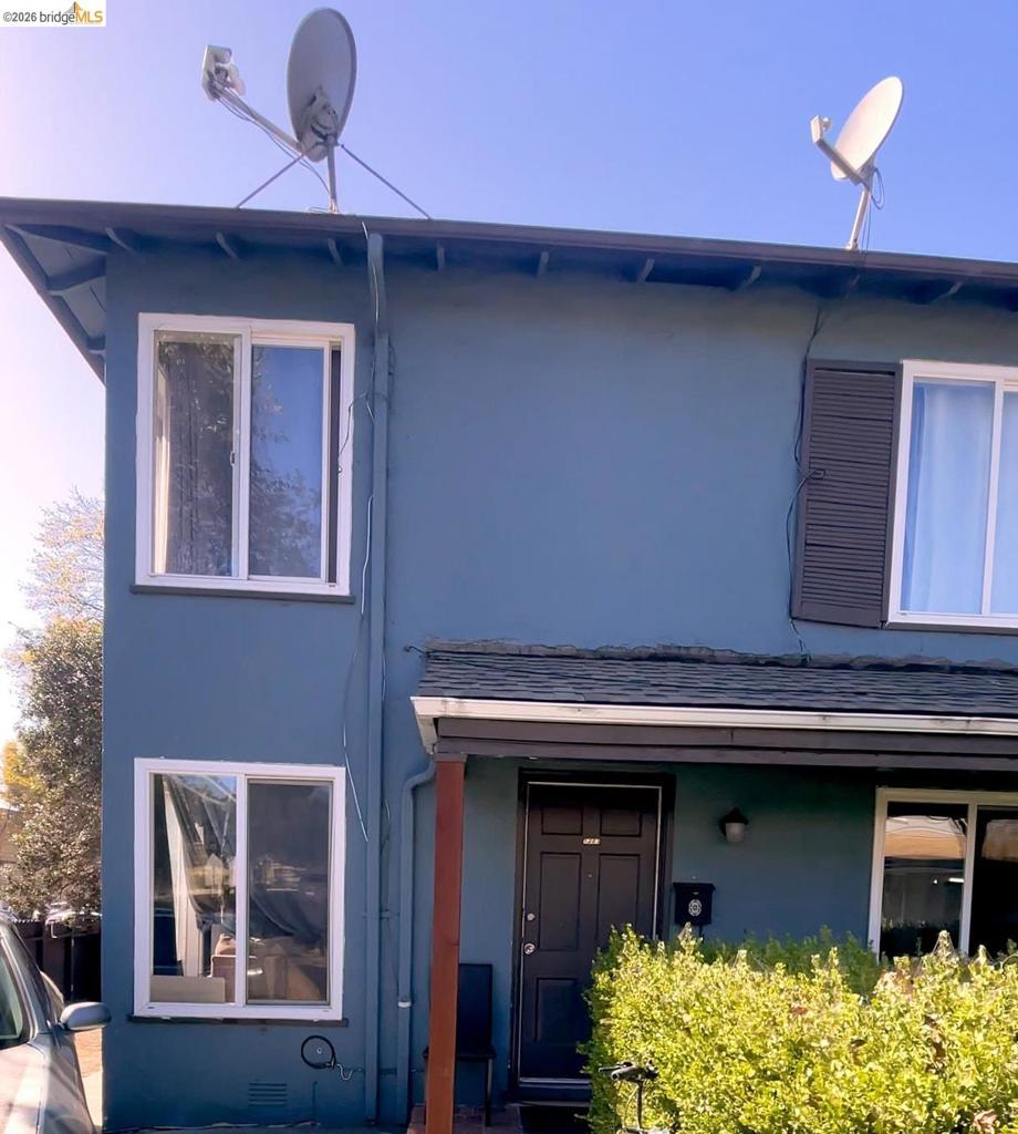 1283 University Ave