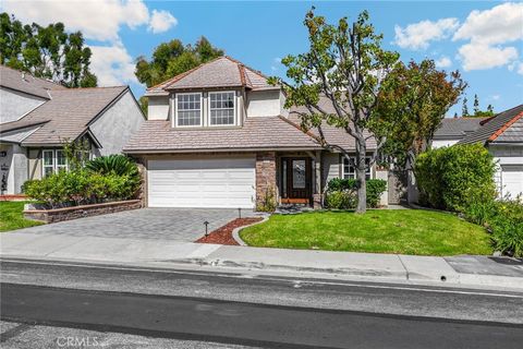 1041 Henrietta Circle Placentia CA 92870