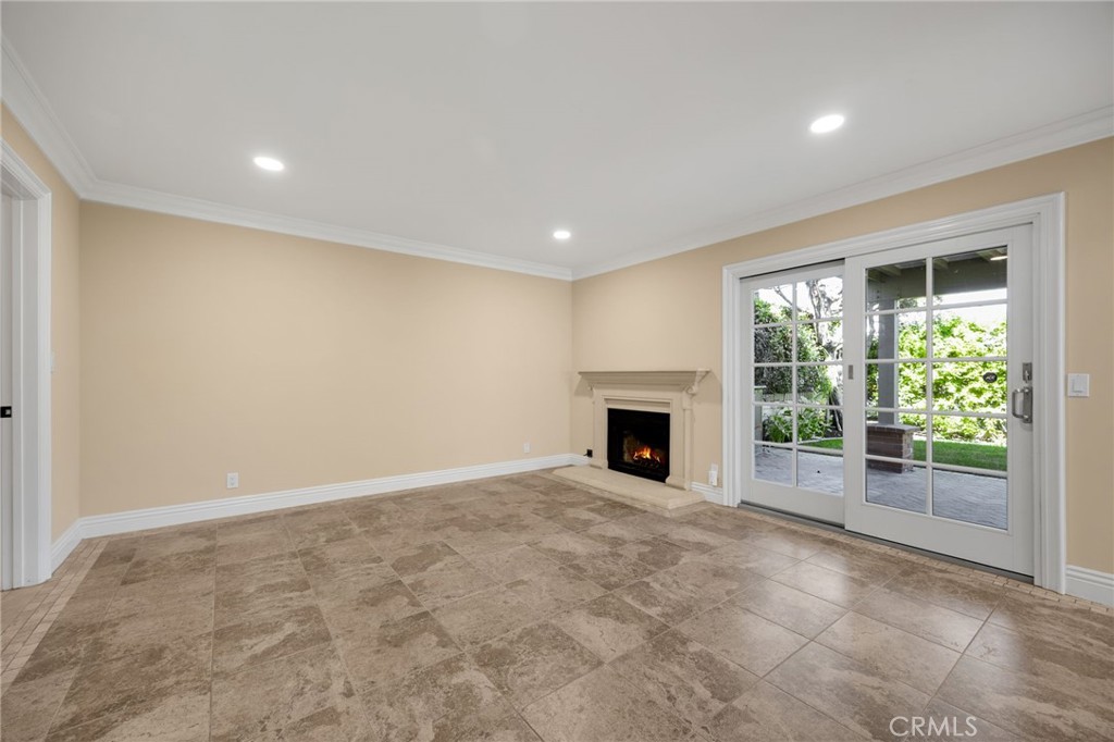 / - Residential Lease