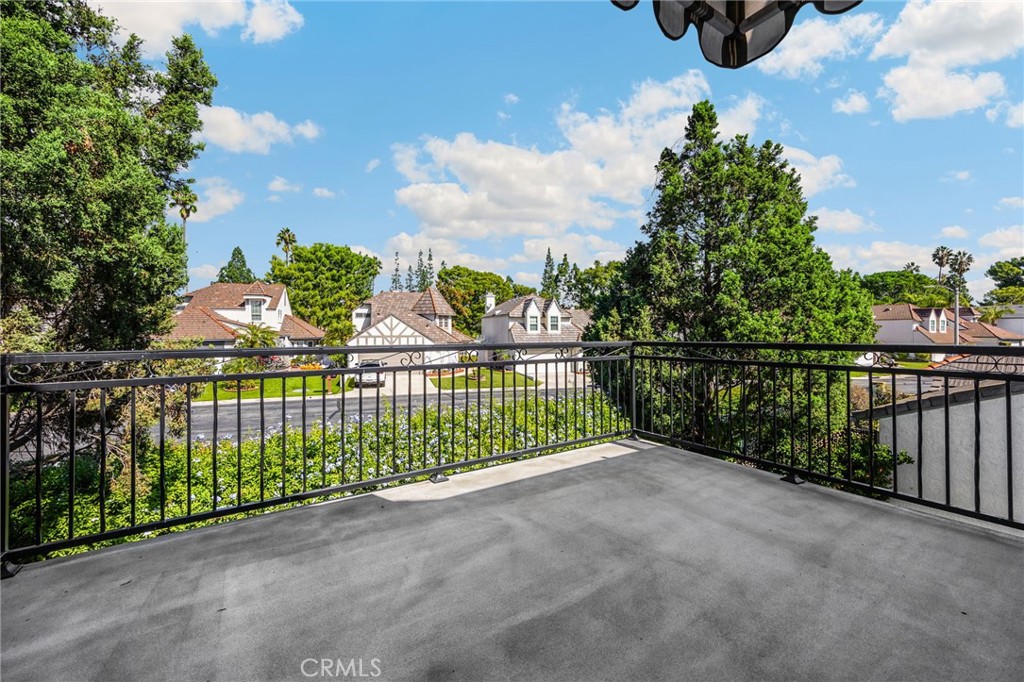 / - Residential Lease