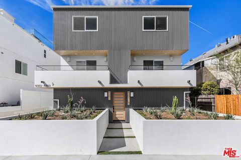 Photo of 4301 N Tujunga Avenue, Studio City, CA 91604 (MLS # 26839741)