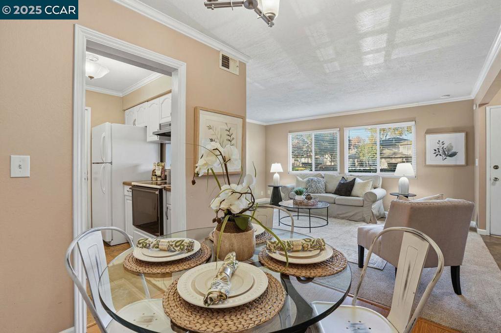 DEL RIO COURT - Residential