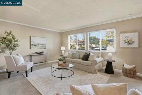 Photo of 1013 Mohr Ln Ln #2, Concord, CA 94518 (MLS # 41118080)