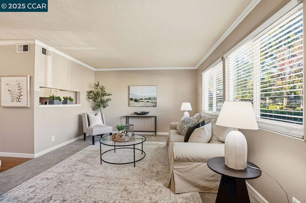 DEL RIO COURT - Residential