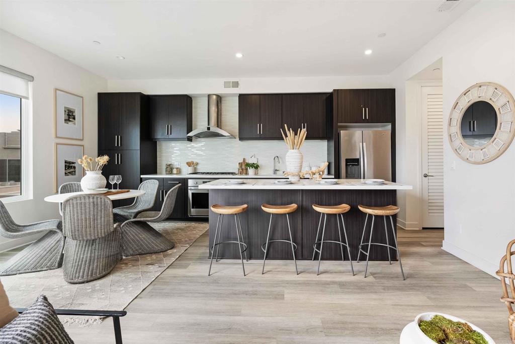 100 Evergreen Avenue 3