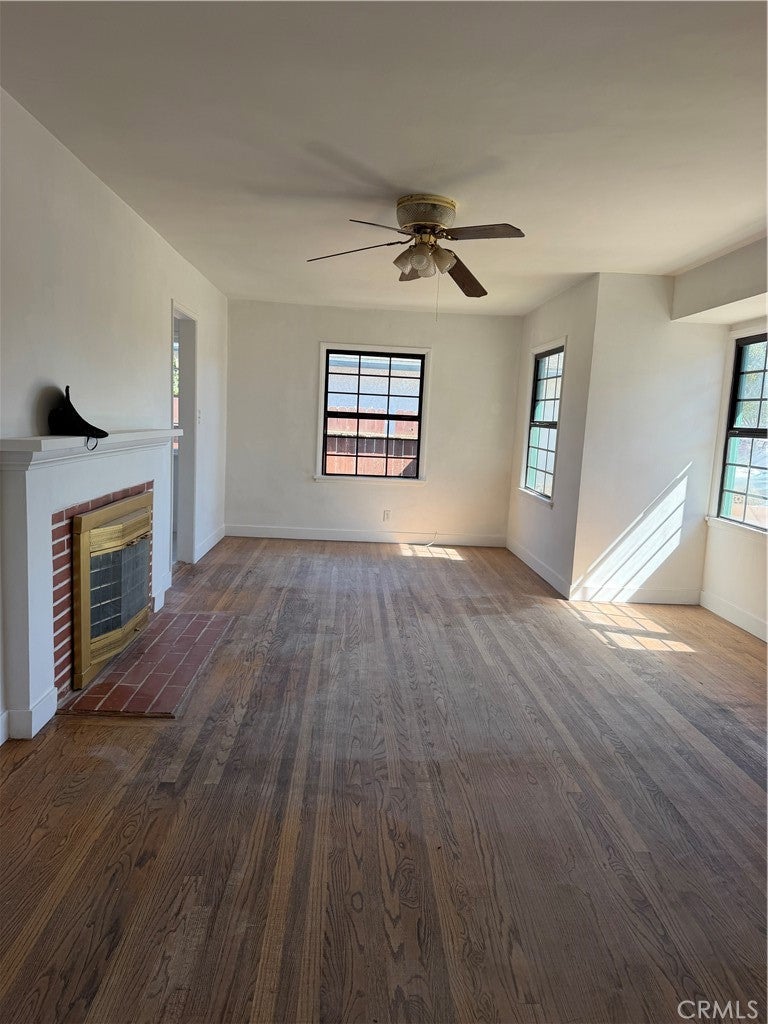 537 E Mariposa