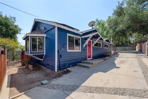 23950 Los Rosas Street West Hills CA 91304