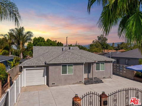 Photo of 13473 Kagel Canyon Street, Arleta, CA 91331 (MLS # 26988963)