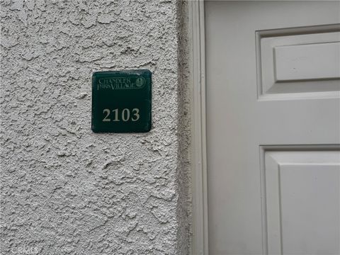 Photo of 5455 Sylmar Avenue #2103, Sherman Oaks, CA 91401 (MLS # SR26091442)