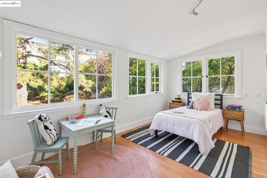 NORTH BERKELEY - Residential