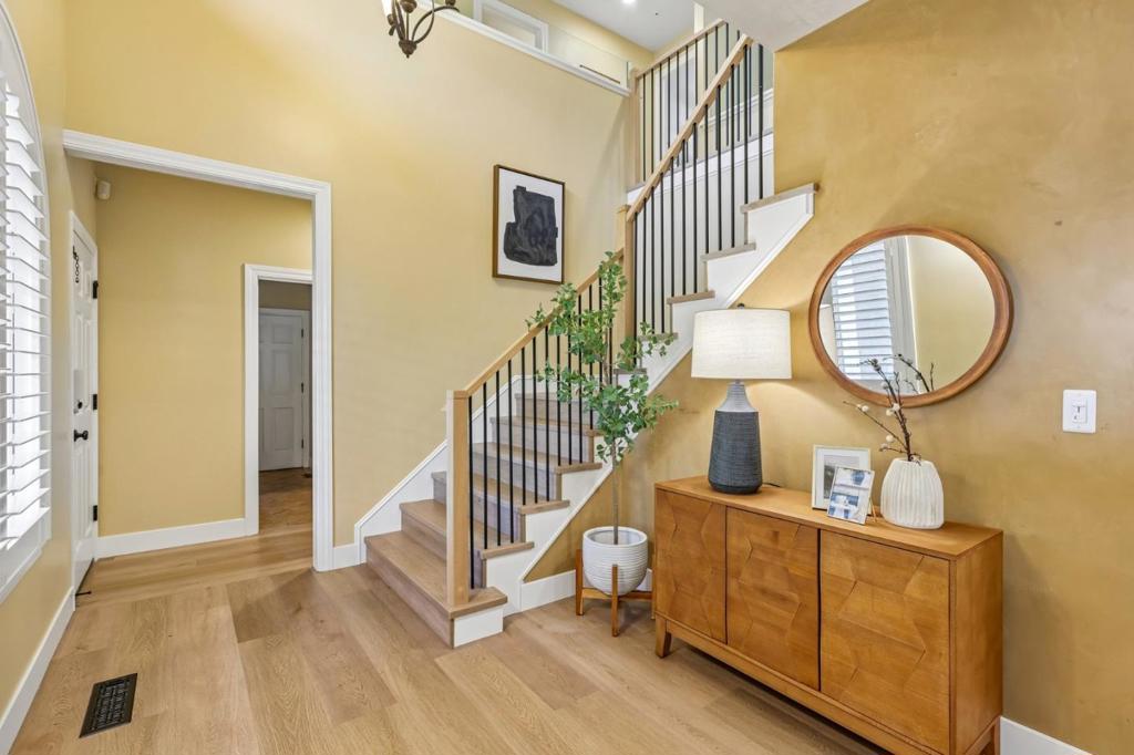 21 Ridgetop Way