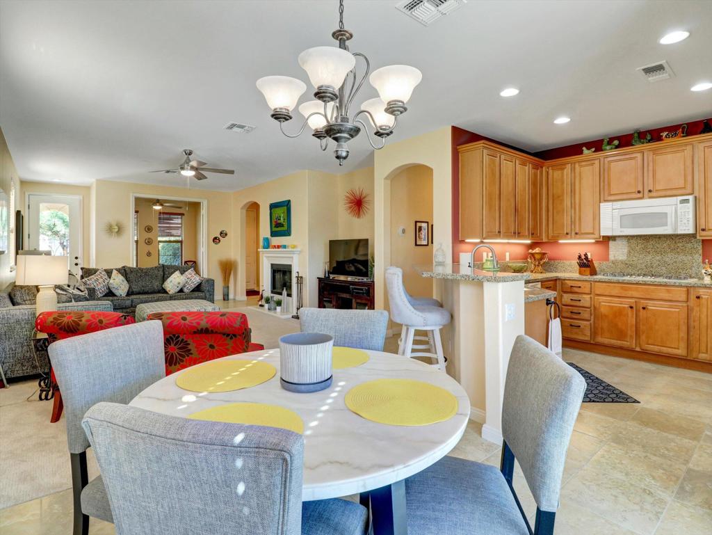 80450 Avd Linda Vista