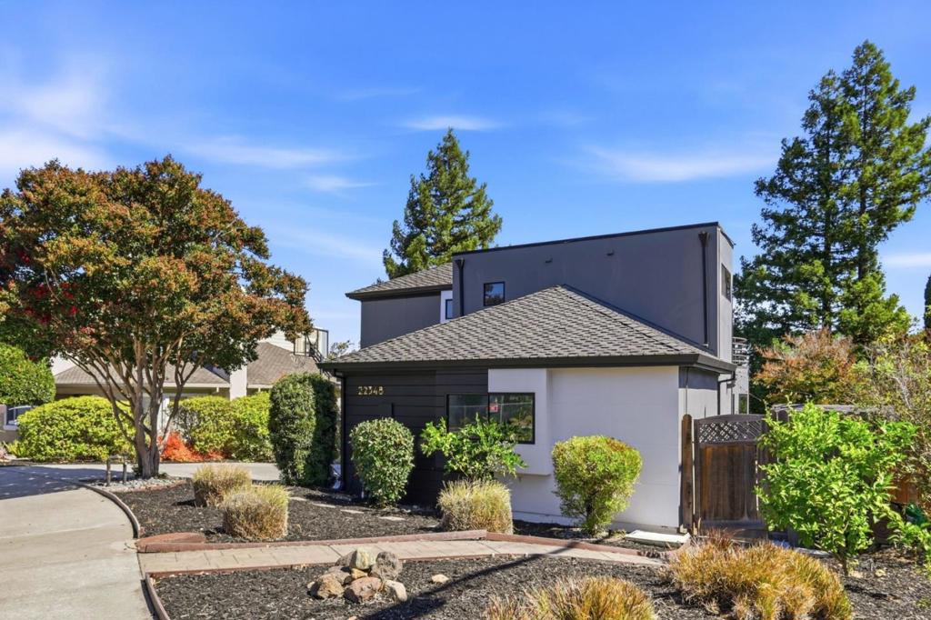22348 Mcclellan Road