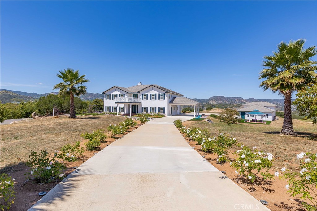 22252 Monte Rancho Dr