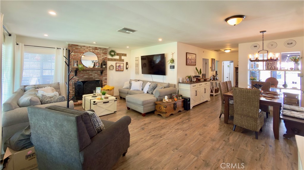 13888 Hubbard