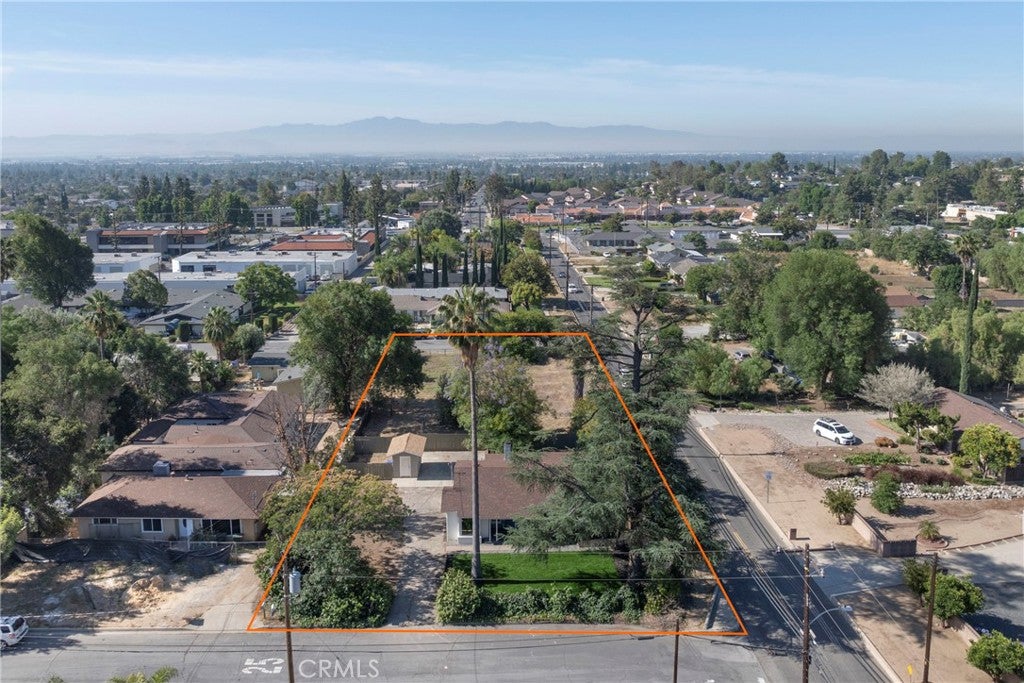 9309 Lomita Drive