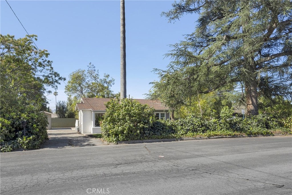 9309 Lomita Drive