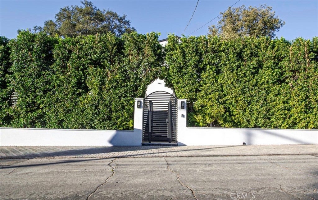 3011 Frances Avenue