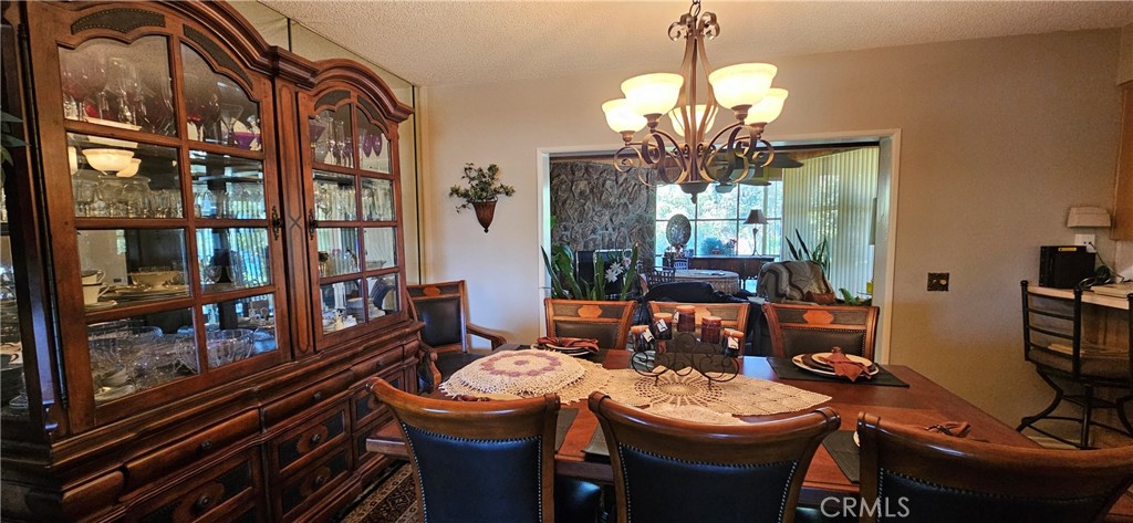 2242 Oak Crest Drive