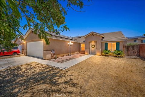 Photo of 45420 Fairbanks AVE, Lancaster, CA 93534 (MLS # SR26142981)