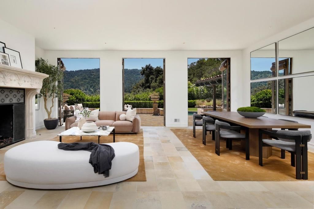 Photo of 307 Olive Hill Lane, Woodside, CA 94062 (MLS # ML82035579)