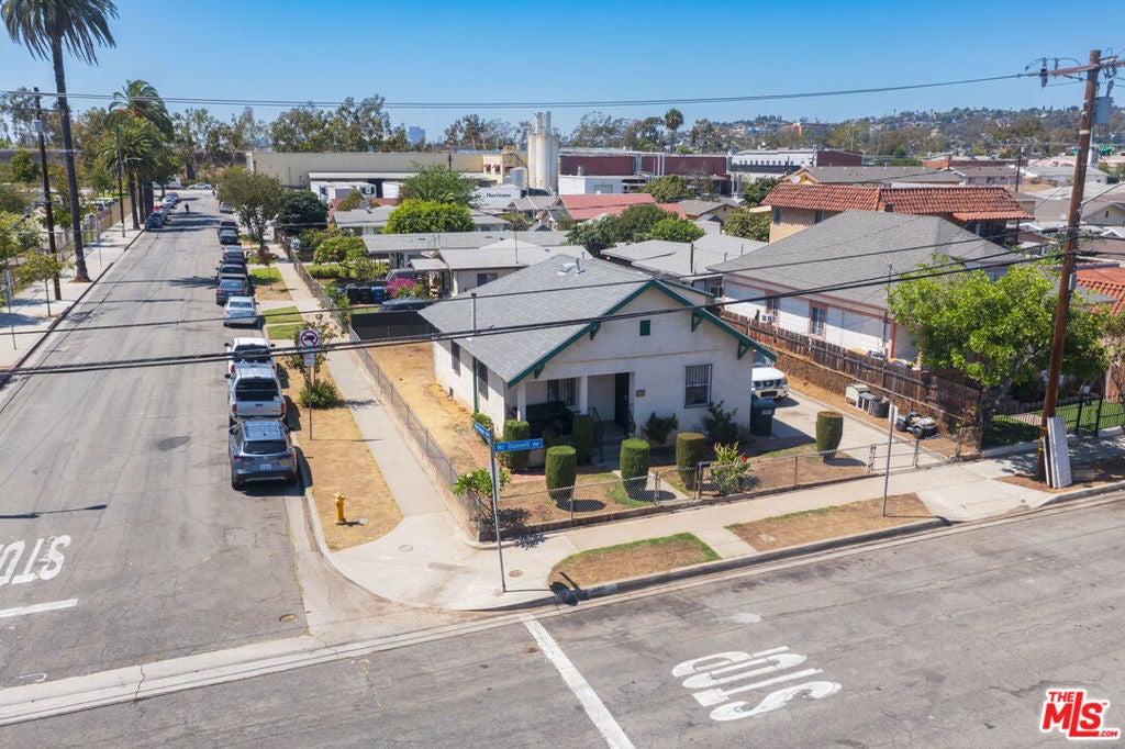 301 N McDonnell Avenue