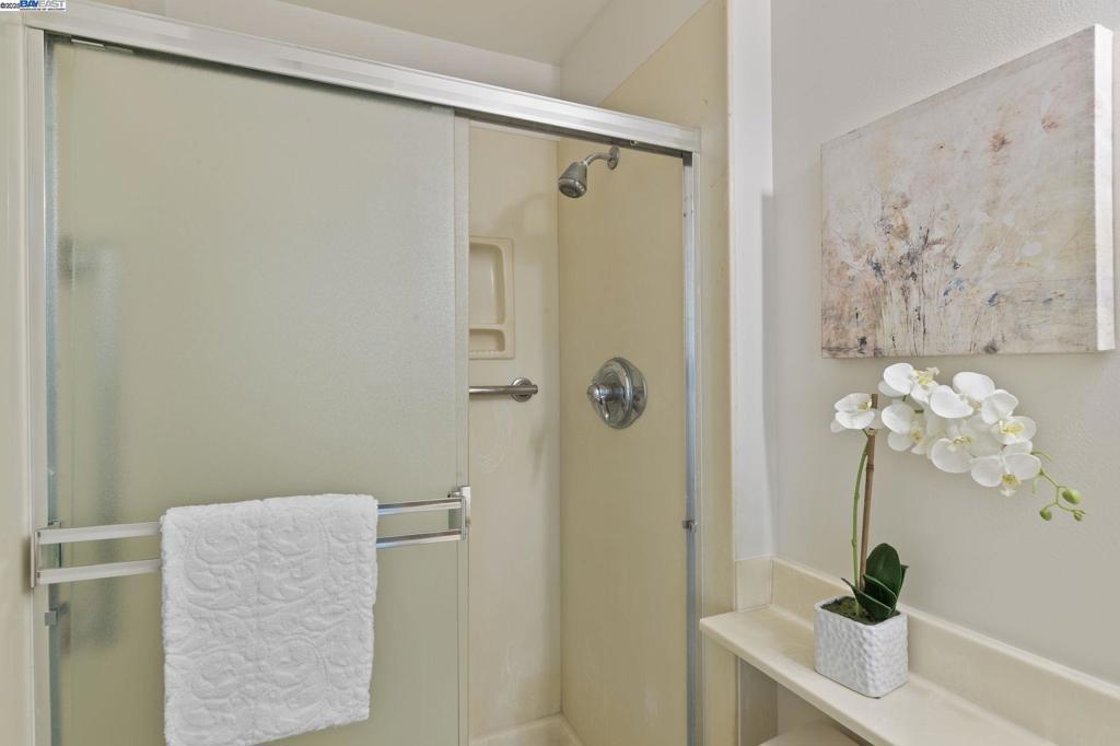 FREMONT OAKS - Residential