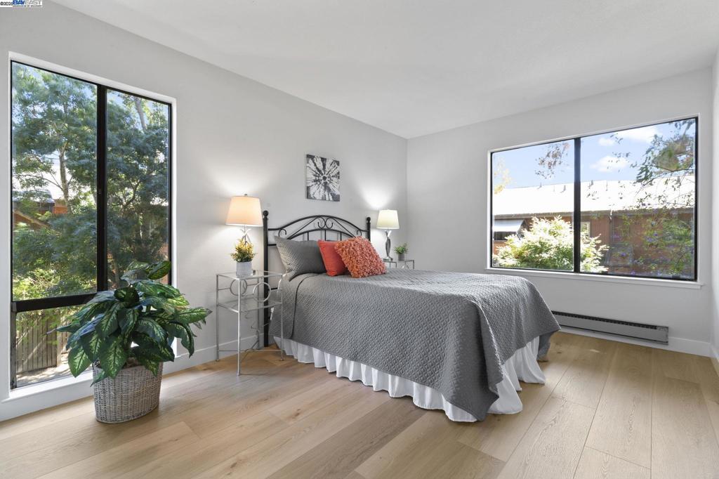 FREMONT OAKS - Residential